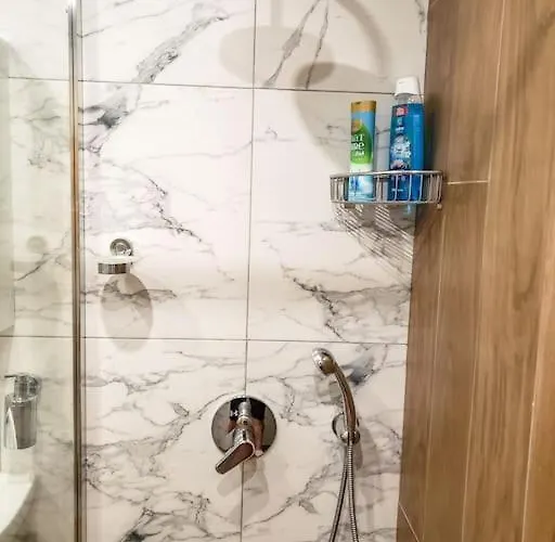 A10 Gardens Боровец